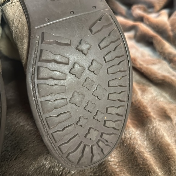 UGG Blayre II Brown Suede Boot Sz 6.5 - Picture 13 of 14